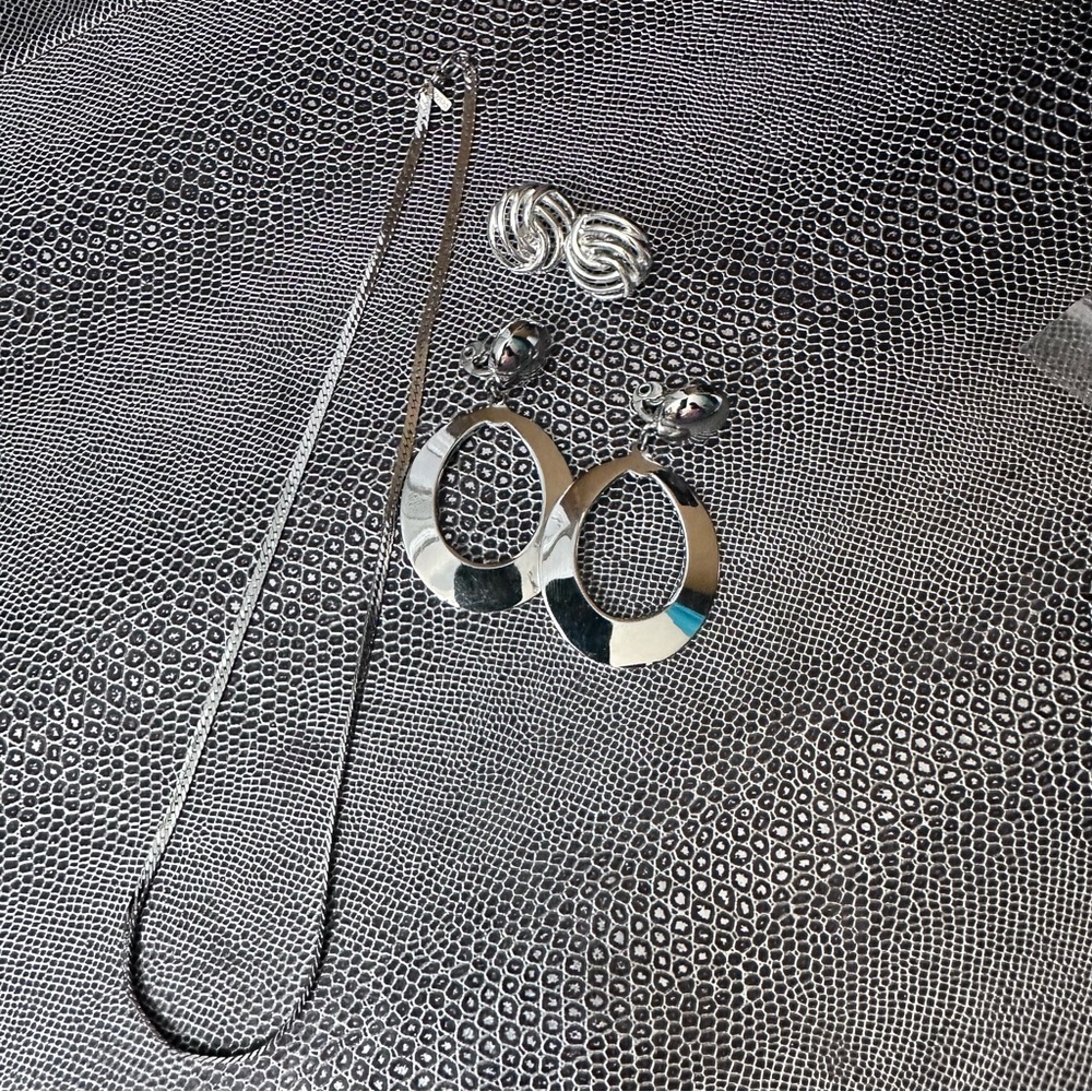 Elegant Silver Tone Monet clip onearrings and necklace lot